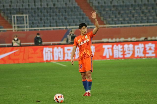 kaiyun官网-孙准浩战申花只踢半场源于保护 开启四年终极挑战